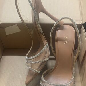 Zara Women's Elegant Tan and Silver Heels size 6